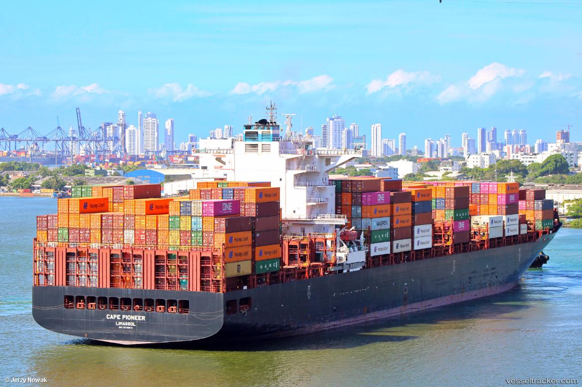 Cape-Pioneer - Container Ship vessel