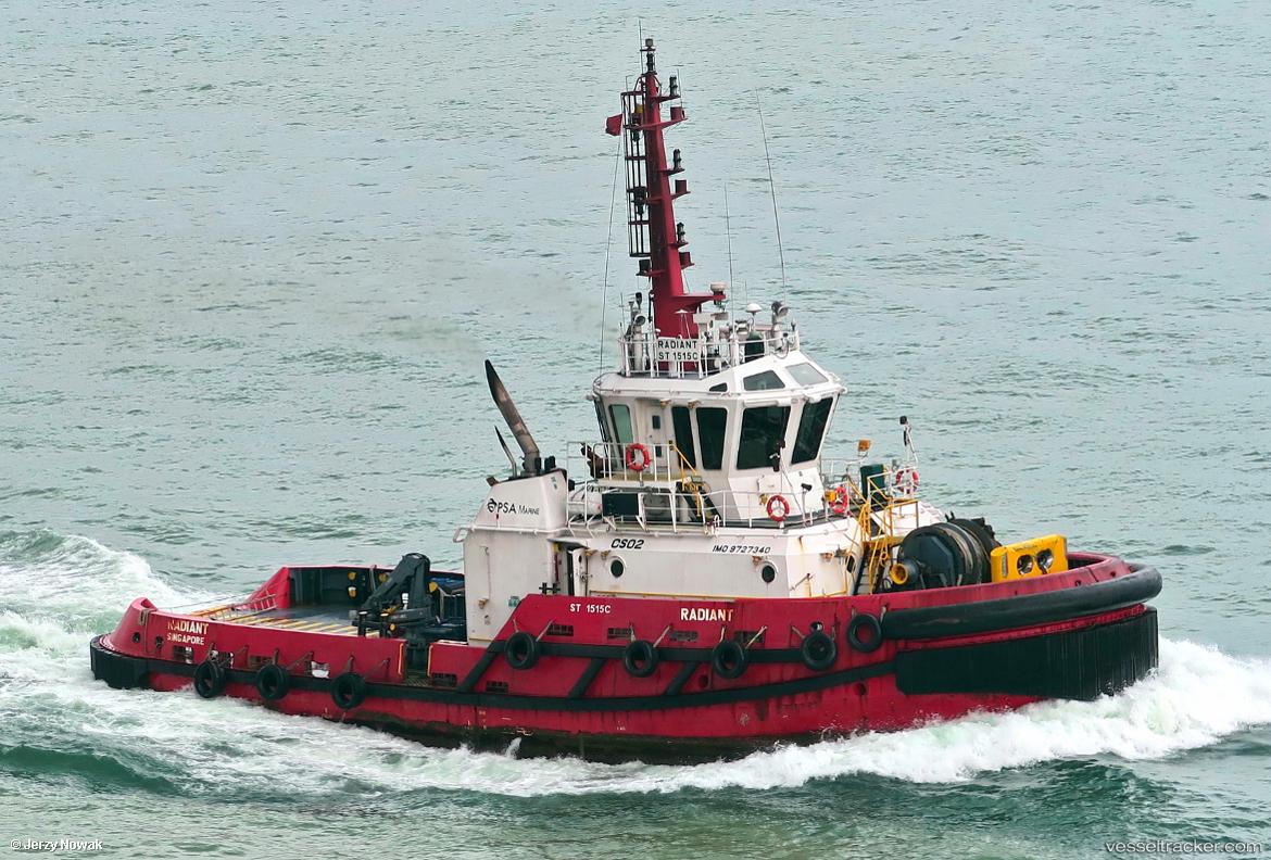 Radiant-Cs02 - Tug vessel