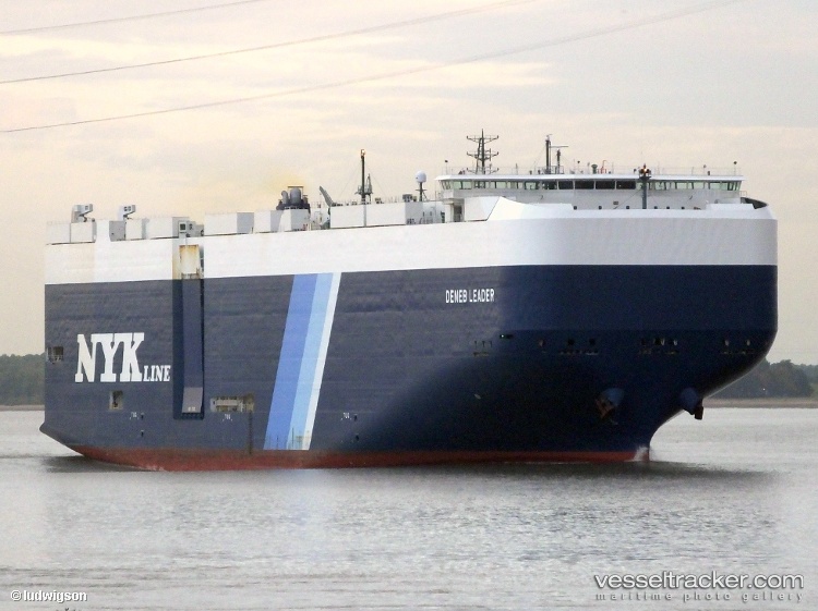 Deneb-Leader - Vehicles Carrier vessel