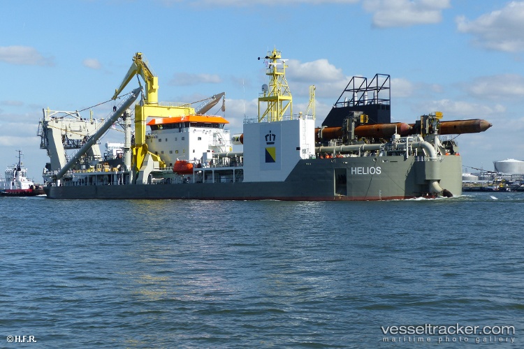 Helios - Dredger vessel