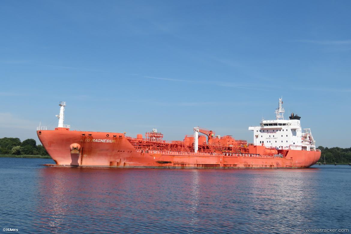 Stolt-Magnesium - Chemical Oil Products Tanker vessel