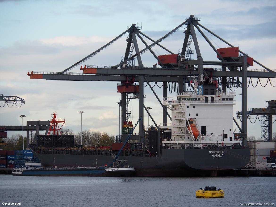 X-press-Nilwala - Container Ship vessel