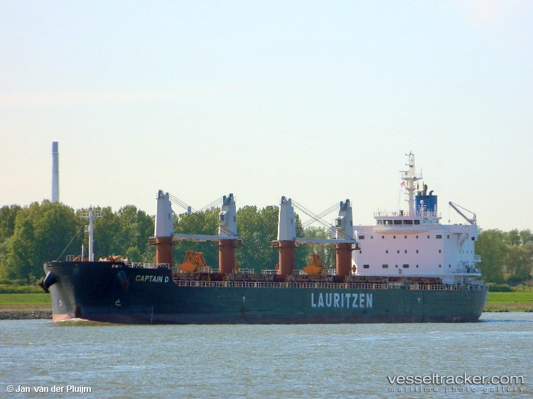 Captain-D - Bulk Carrier vessel