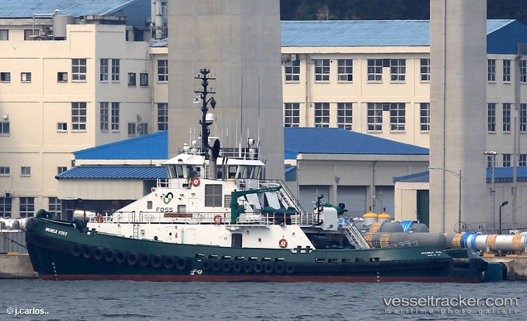 Michele-Foss - Tug