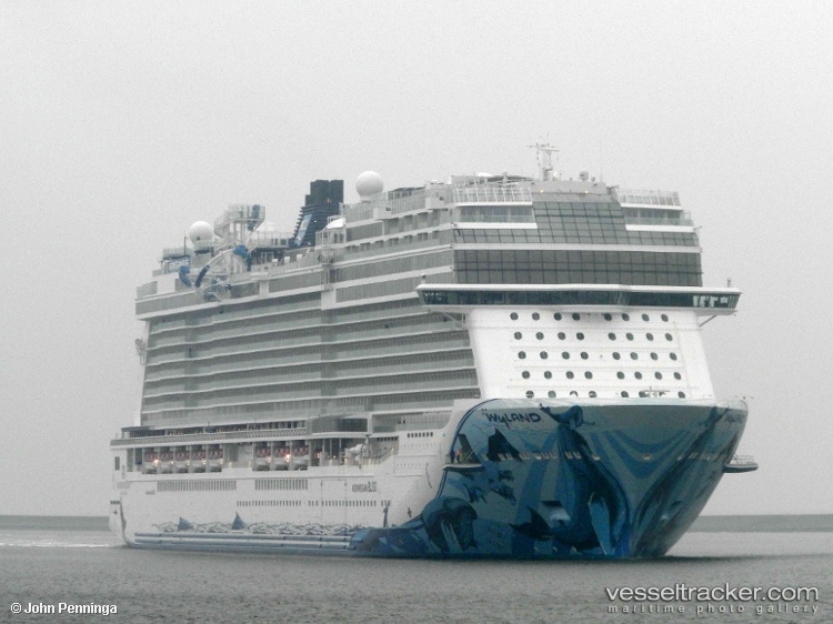 Norwegian-Bliss - Cruise Ship vessel