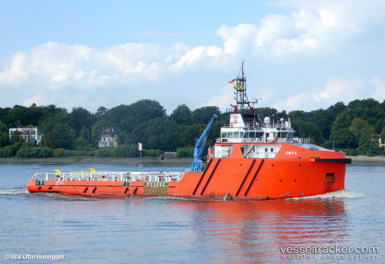 Onyx - Offshore Tug Supply Ship