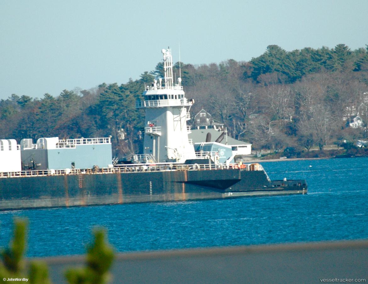 Lynne-M.-Rose - Pusher Tug