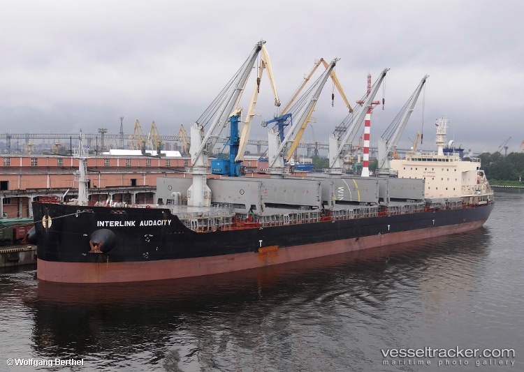 Tomini-Mistral - Bulk Carrier vessel