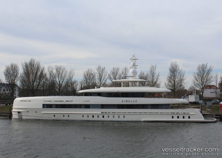 Bijin - Service Ship vessel