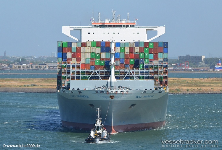 Oocl-Indonesia - Container Ship