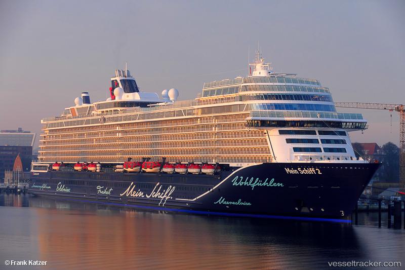 Mein-Schiff-2 - Cruise Ship