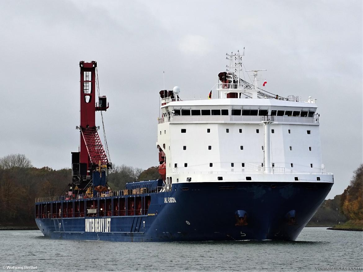 Uhl-Fusion - Heavy Load Carrier vessel