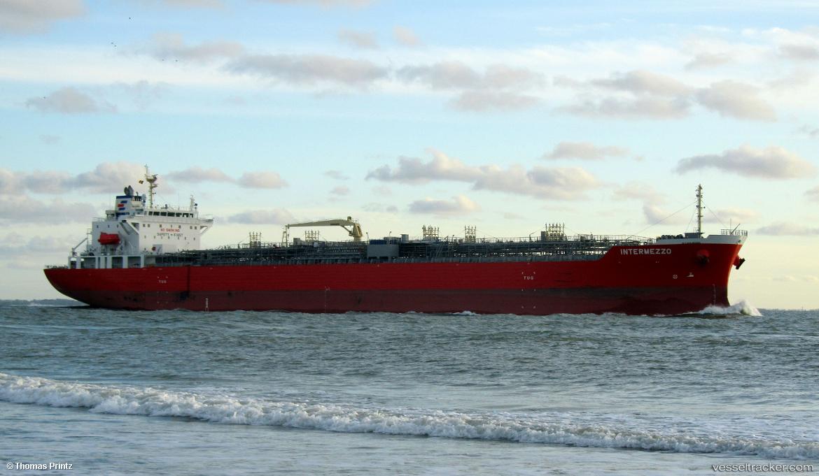 Intermezzo - Chemical Oil Products Tanker vessel
