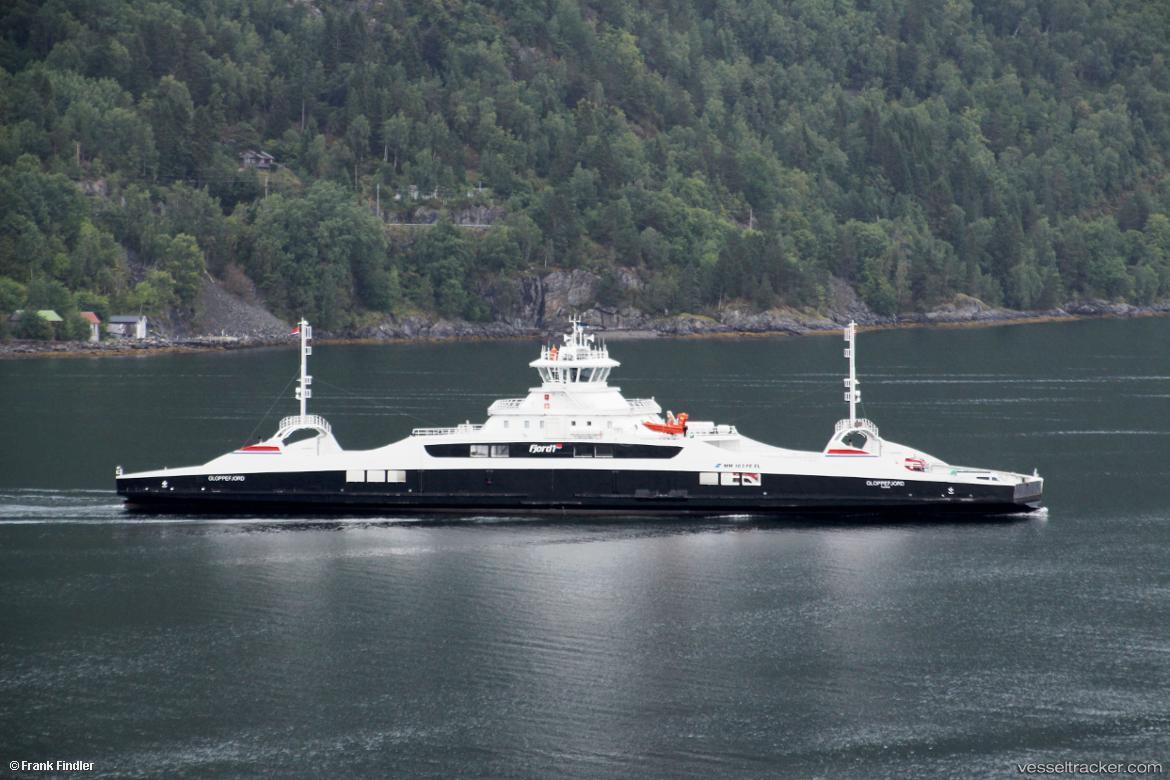 Gloppefjord - Passenger Ro Ro Cargo Ship vessel