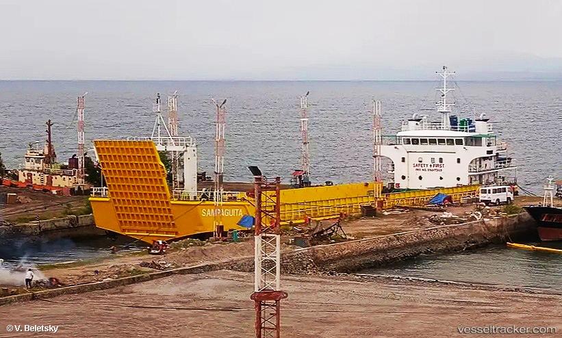 Lct-Sampaguita - Deck Cargo Ship vessel