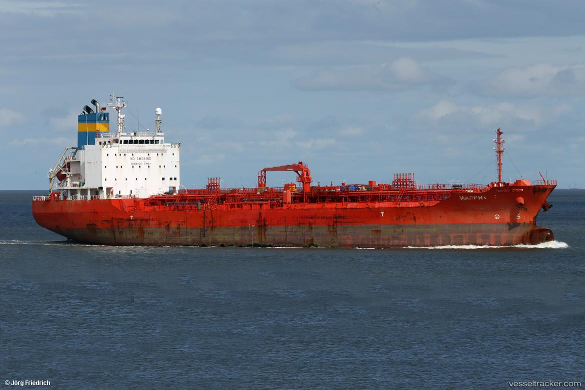 Magenta-Ray - Oil Products Tanker vessel
