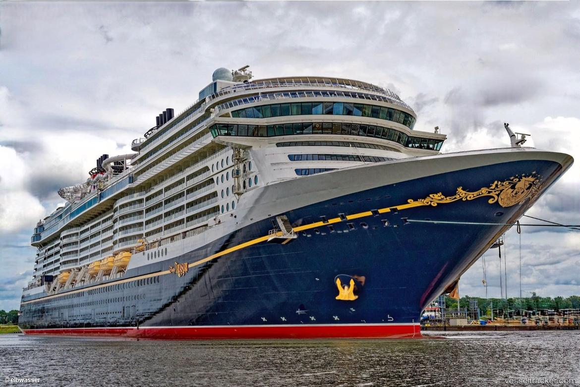 Disney-Treasure - Cruise Ship vessel