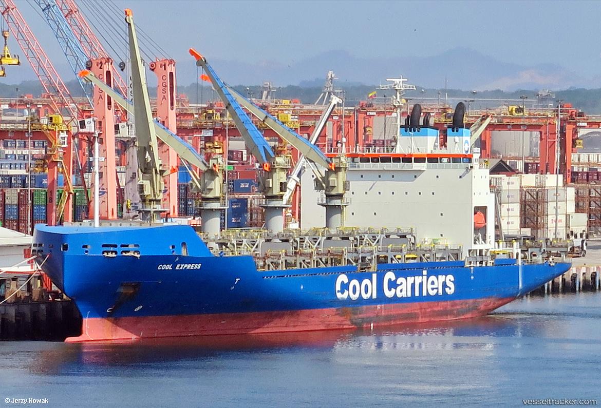 Cool-Express - Refrigerated Cargo Ship vessel