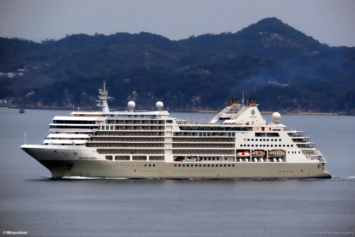 Silver-Moon - Cruise Ship vessel