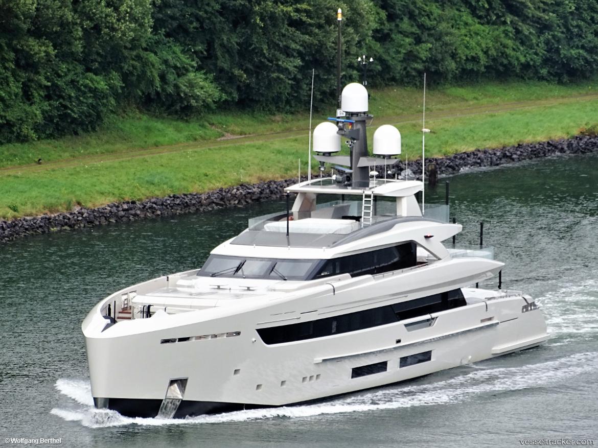 Sp1 - Sailing Vessel vessel