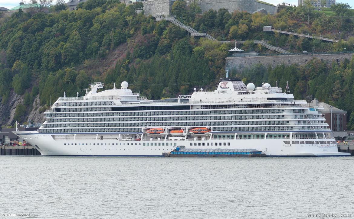 Viking-Neptune - Cruise Ship vessel