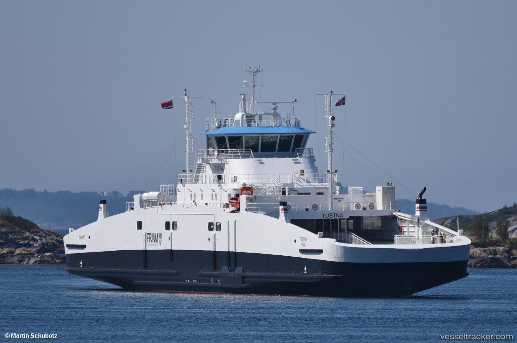 Tustna - Passenger Ro Ro Cargo Ship vessel