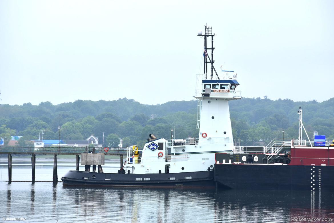 Cape-Lookout - Tug vessel