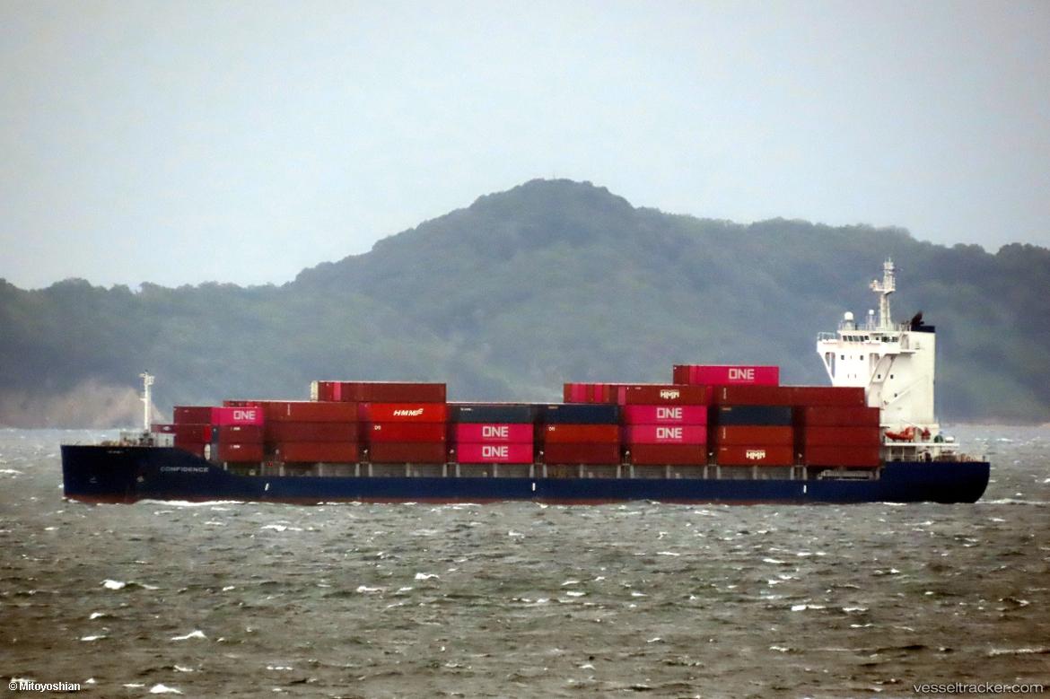 Confidence - Container Ship vessel