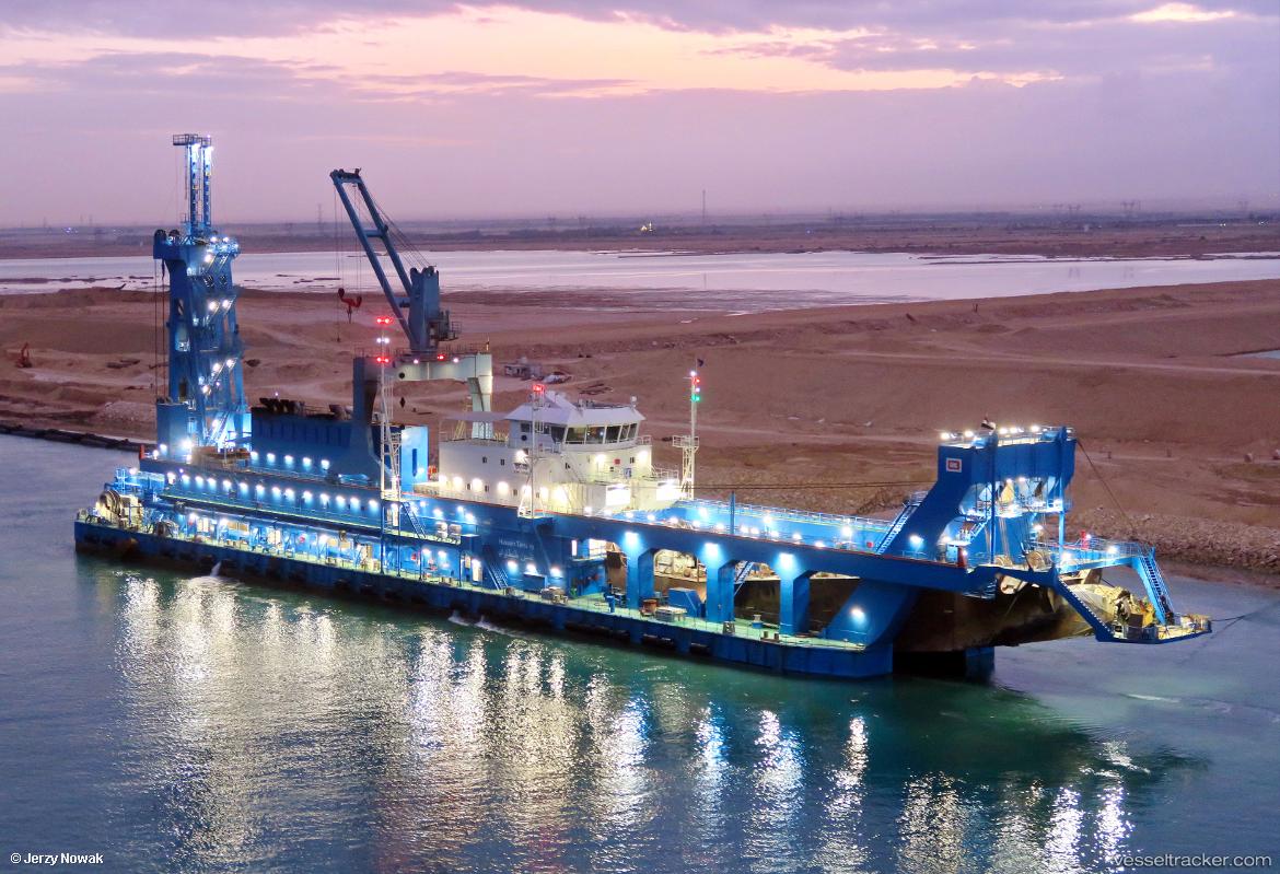 Hussein-Tantawy - Dredger vessel