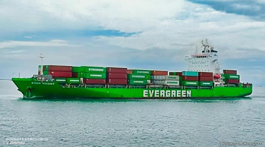 Ever-Chant - Container Ship vessel registered in Panama