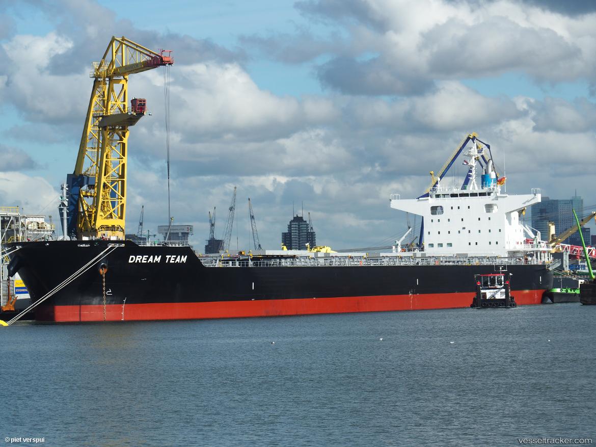 Dream-Team - Bulk Carrier vessel