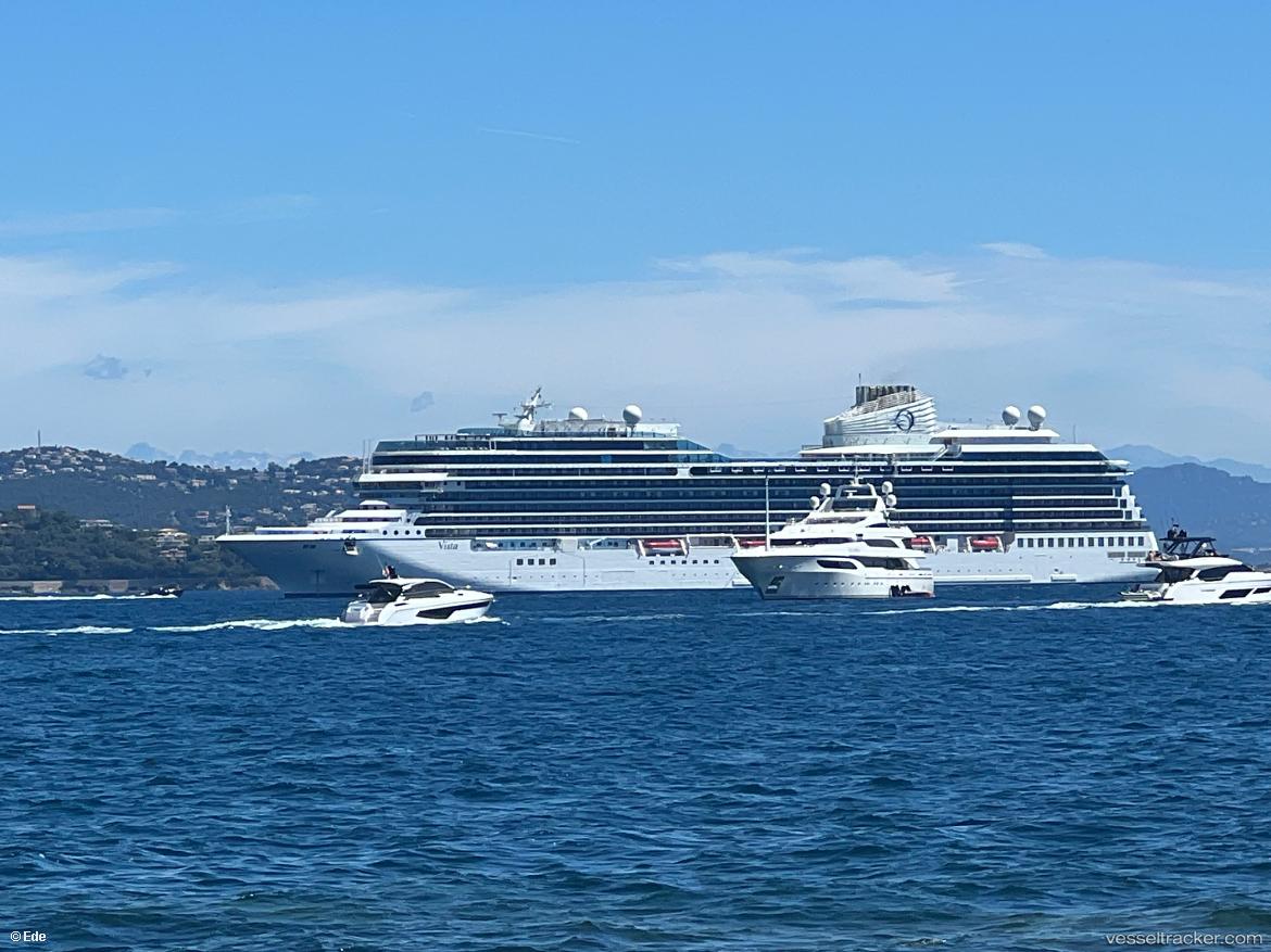 Vista - Cruise Ship vessel