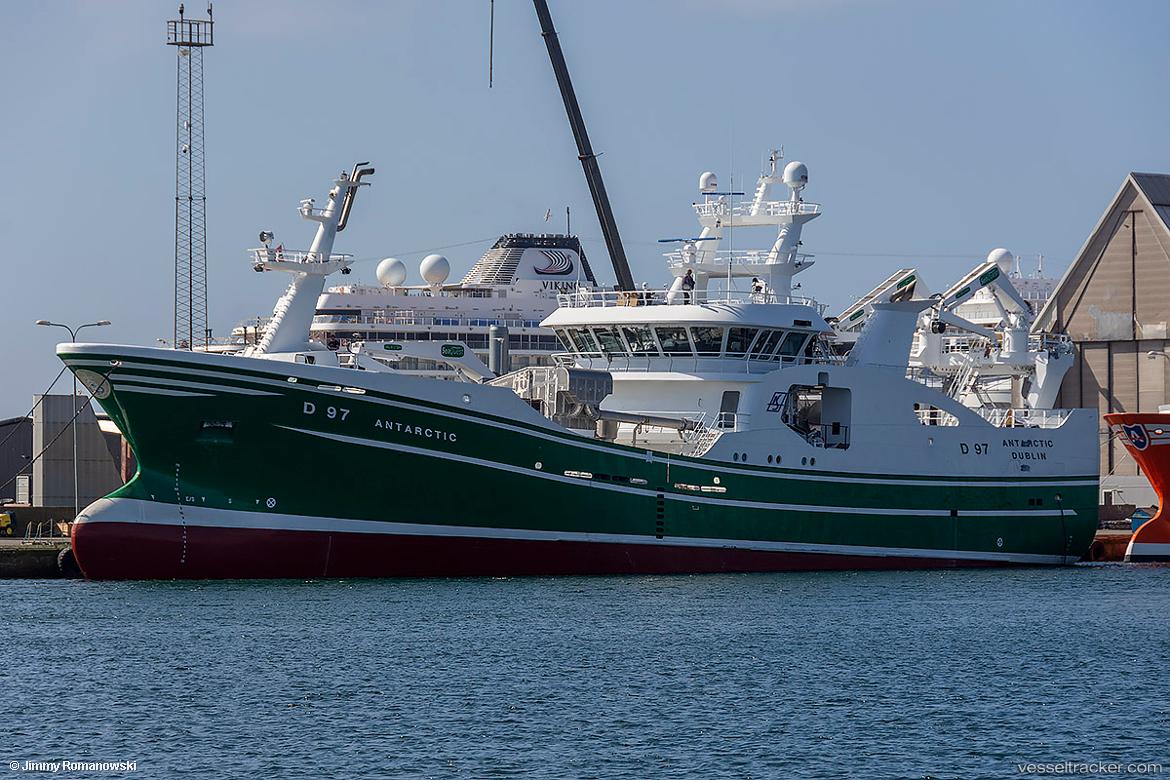 Antarctic - Fishing Vessel vessel