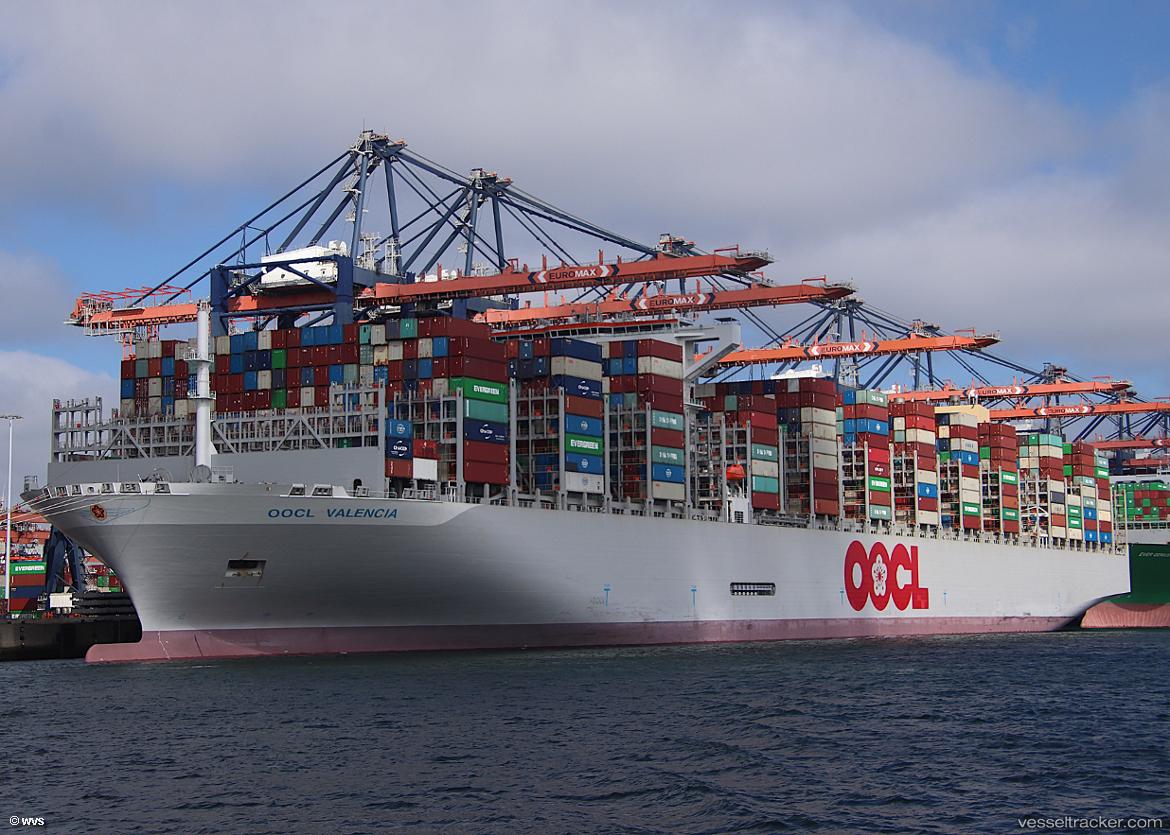 Oocl-Valencia - Container Ship