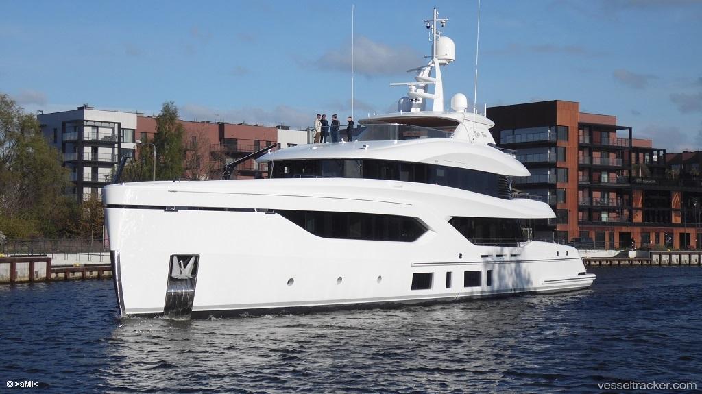 Extra-Time - Sailing Vessel vessel