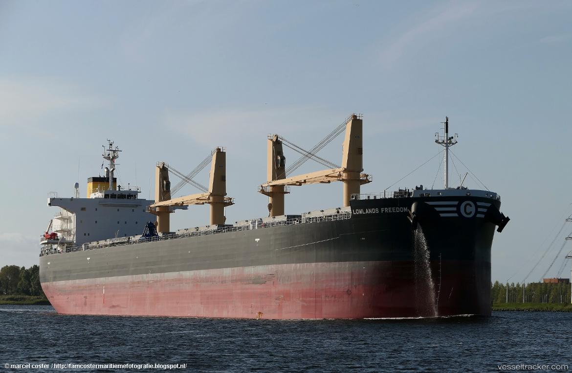 Lowlands-Freedom - Bulk Carrier