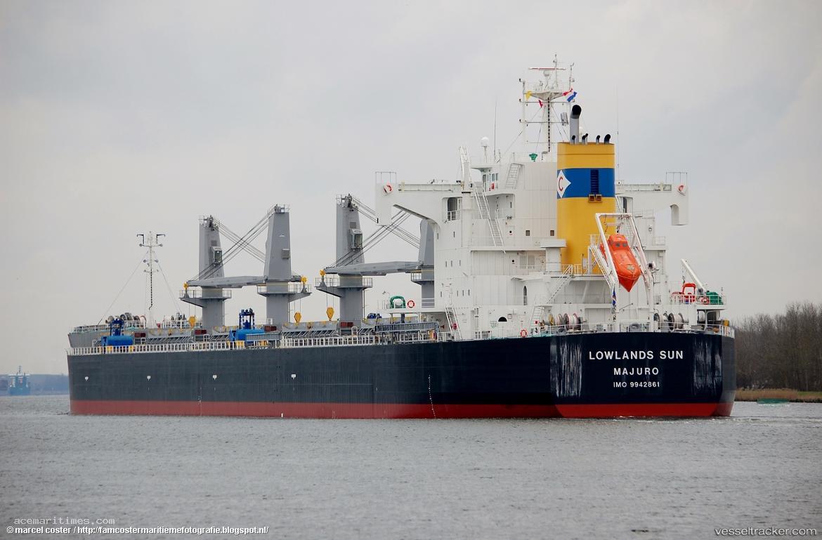 Lowlands-Sun - Bulk Carrier