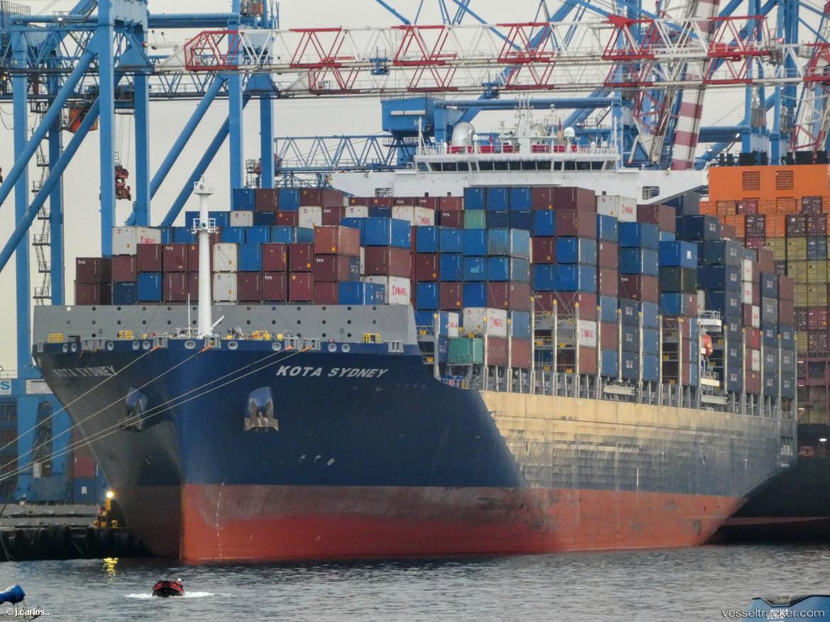 Kota-Sydney - Container Ship