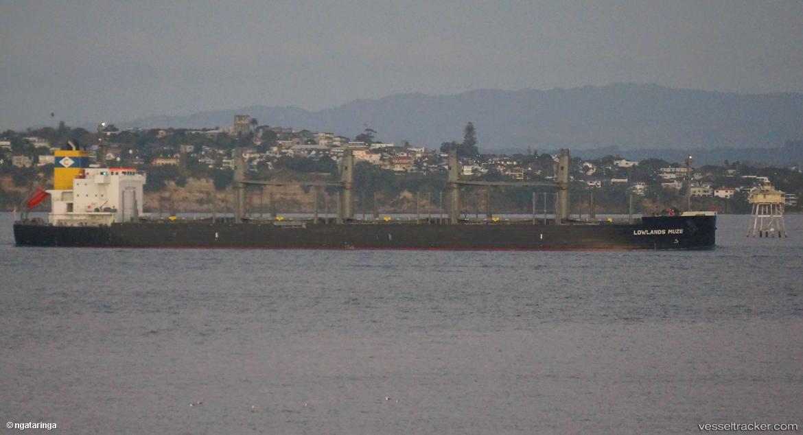 Lowlands-Muze - Bulk Carrier
