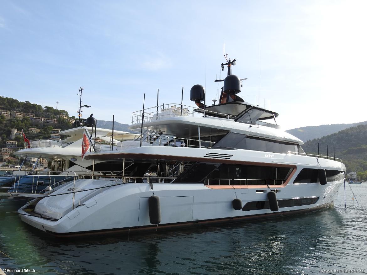 Eh2 - Sailing Vessel vessel